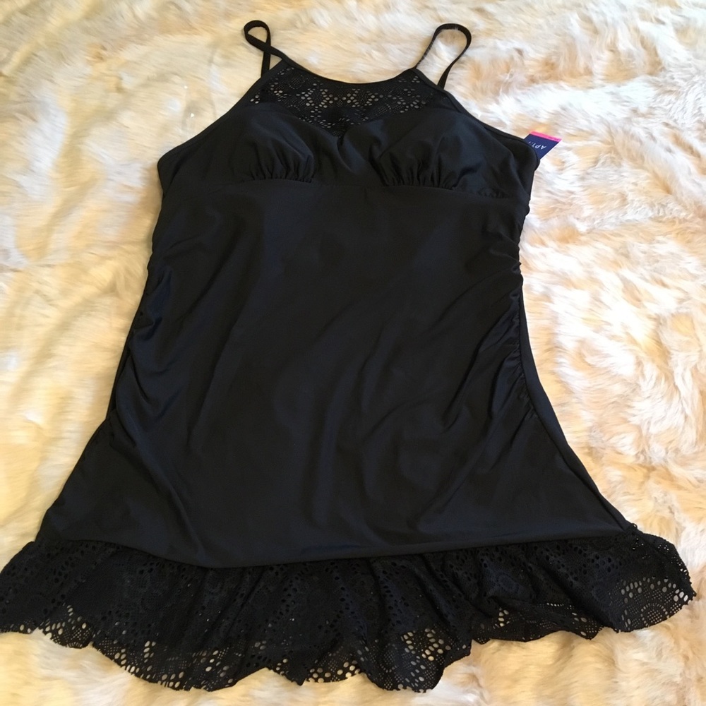 New~Apt.9 Women’s Plus Size Bathing Suit